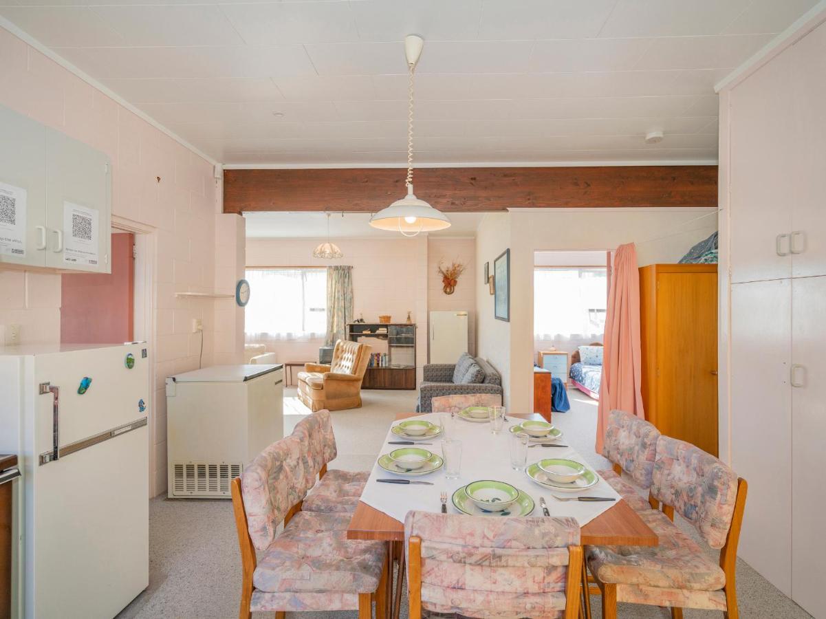 Cosy At Cooks - Cooks Beach Downstairs Unit エクステリア 写真