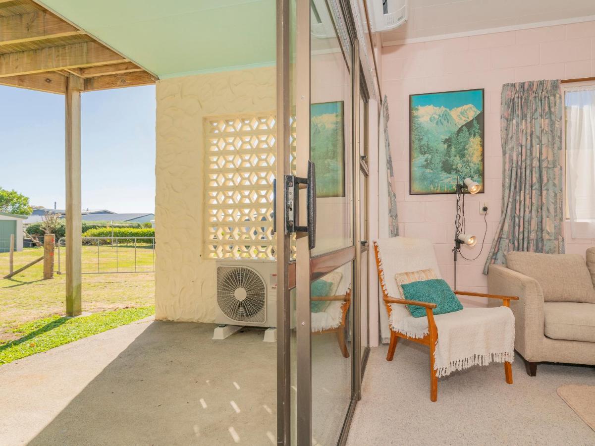 Cosy At Cooks - Cooks Beach Downstairs Unit エクステリア 写真
